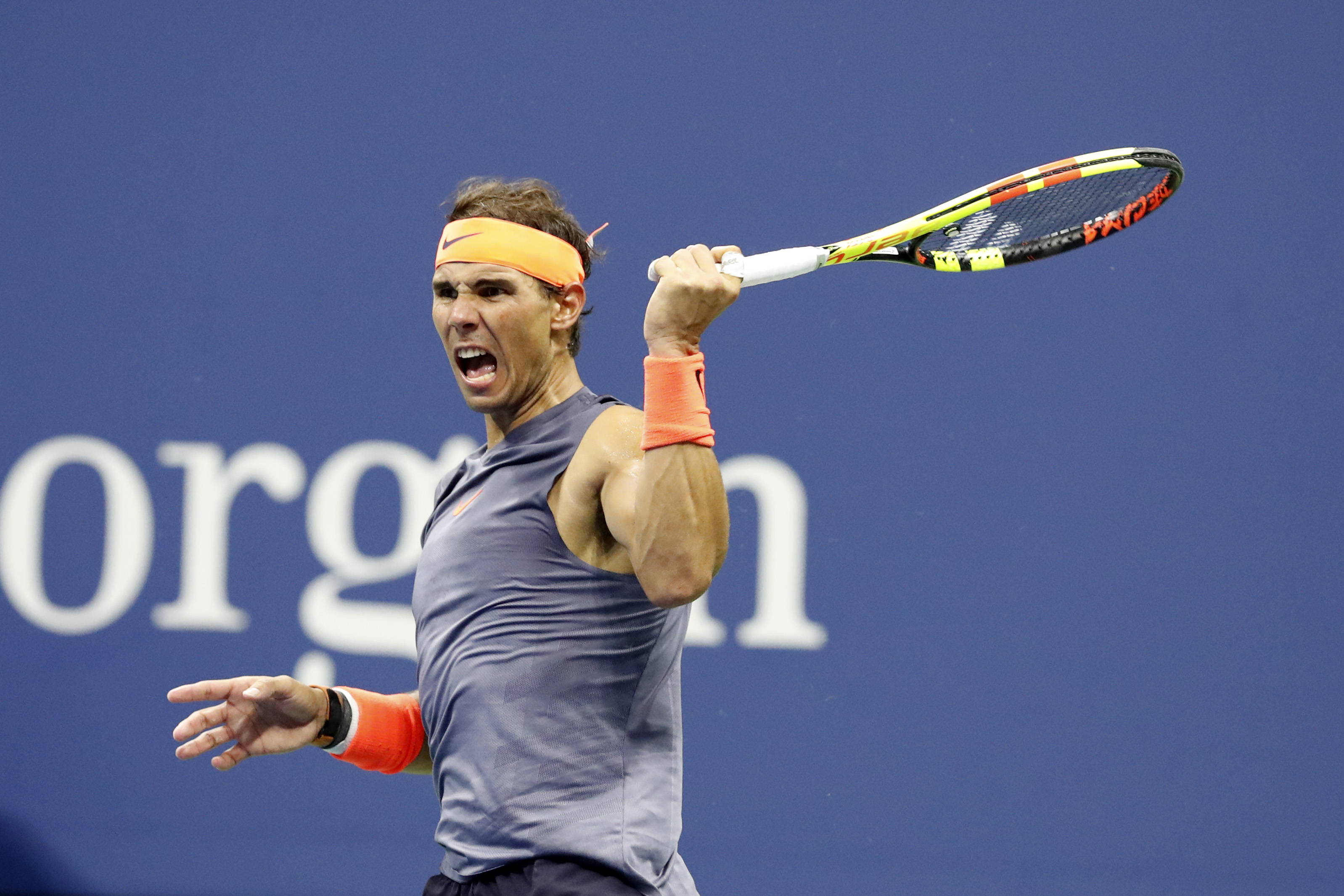 ATP总决赛鏖战美网,纳达尔点燃赛场 ATP总决赛鏖战美网,纳达尔点燃赛场