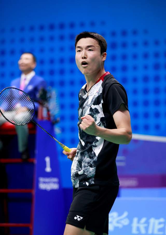 泰国队碾压韩国队,李梓嘉点燃赛场 泰国队碾压韩国队,李梓嘉点燃赛场