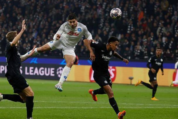 那不勒斯主场告捷，豪取主场三分